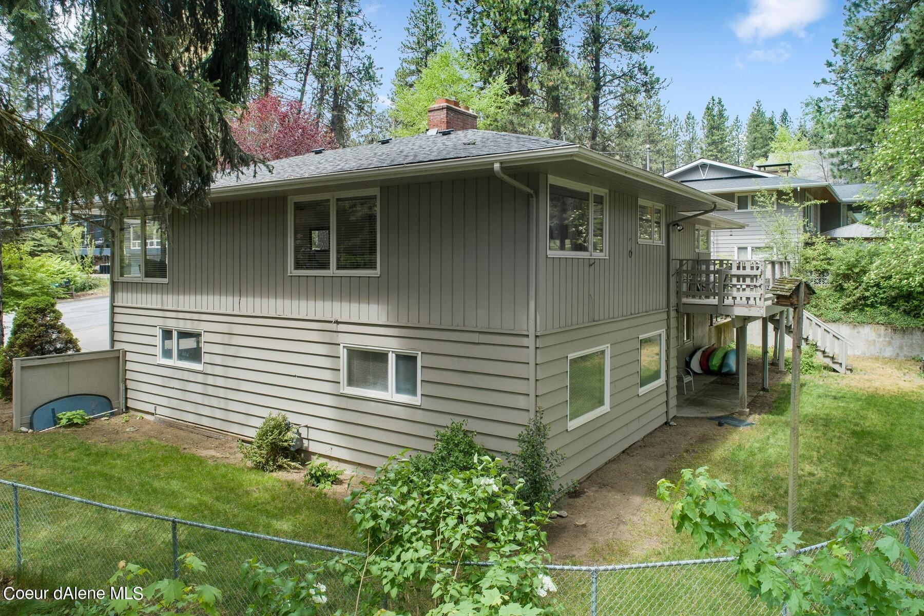 3263 Fairway Dr