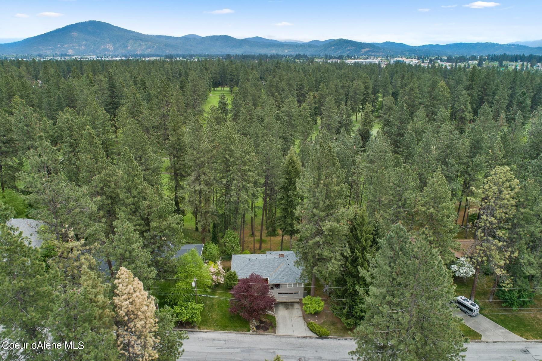 3263 Fairway Dr