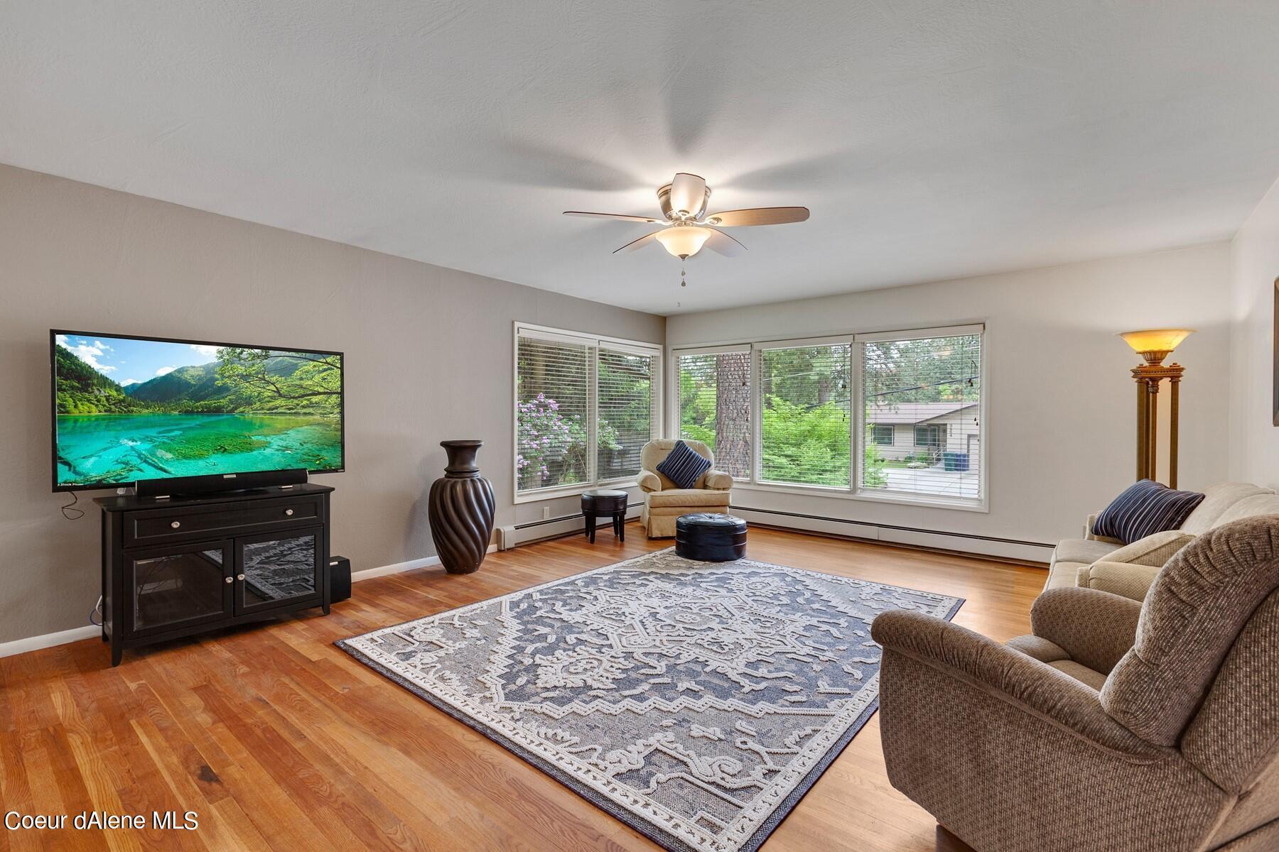 3263 Fairway Dr