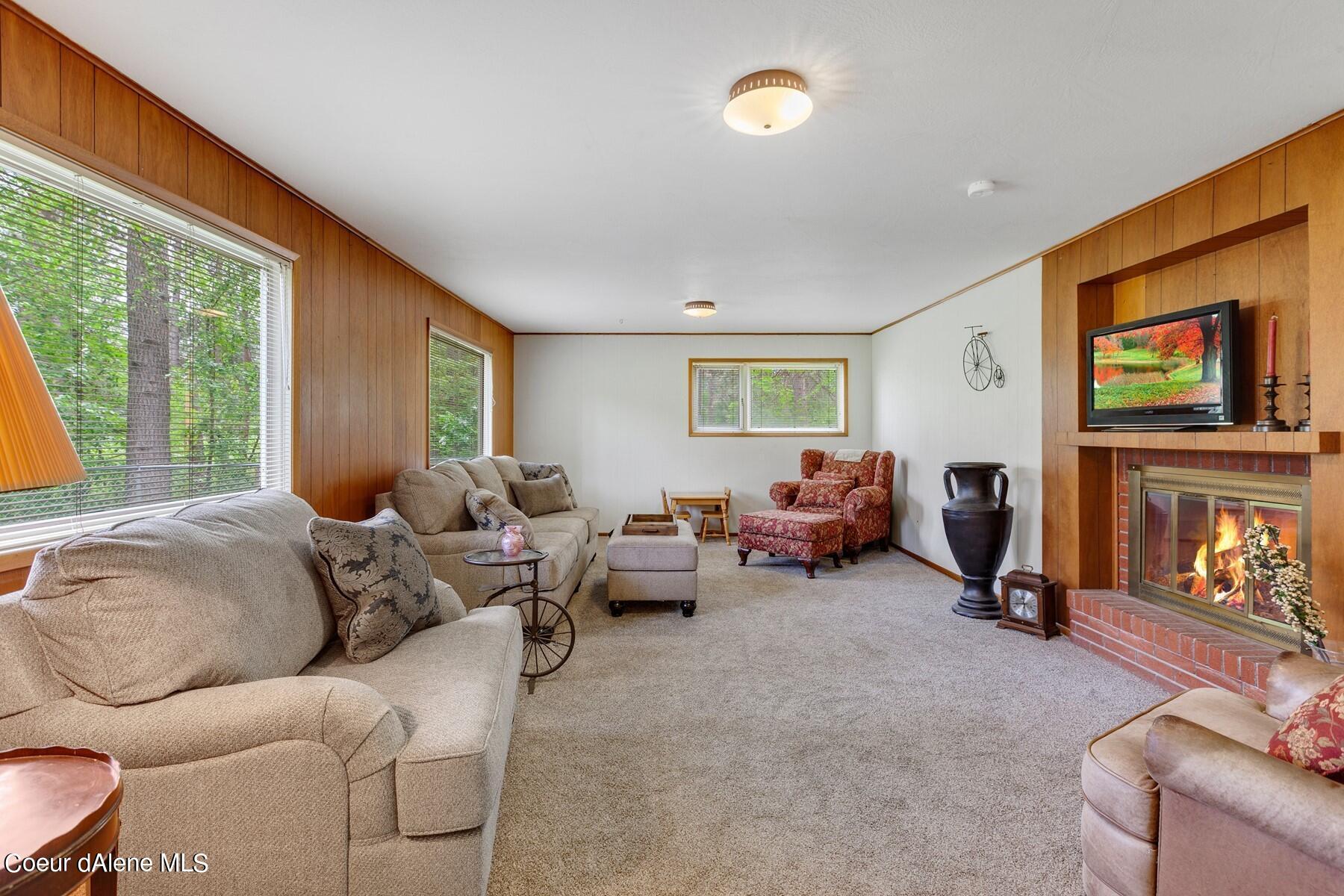 3263 Fairway Dr