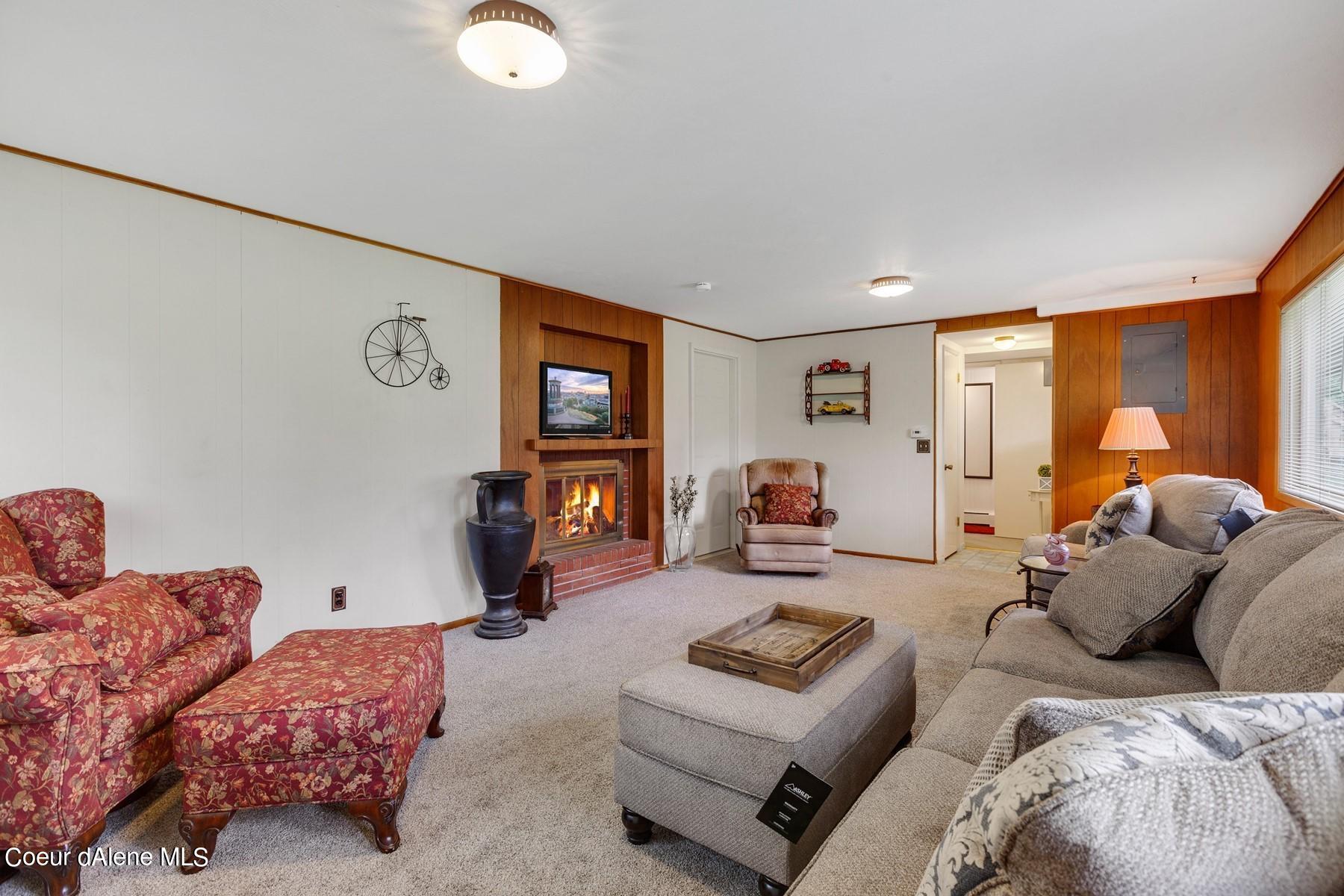 3263 Fairway Dr